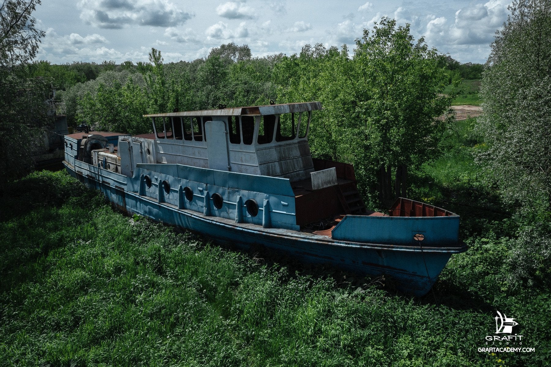 500+ Ship Graveyard Reference Pictures