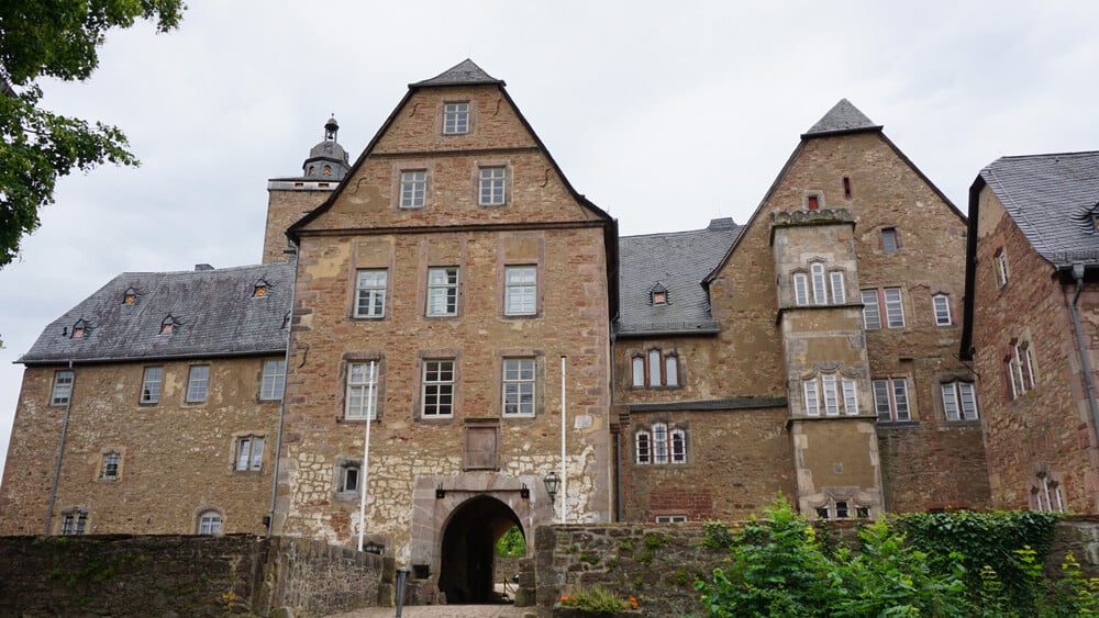 Castile Renaissance Renaissance Castle 140+ Reference pictures including Drone pictures ...