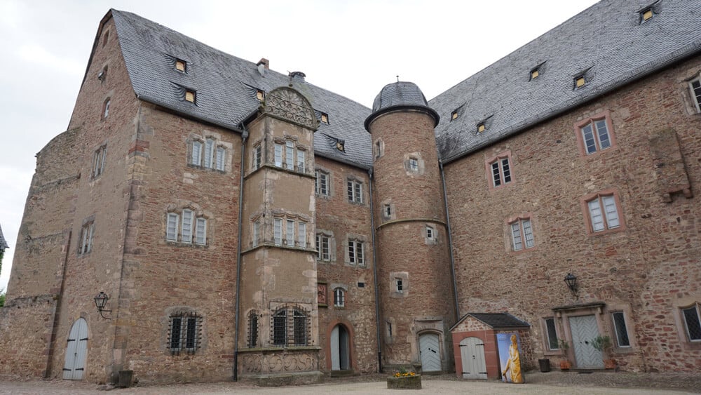 Castile Renaissance Renaissance Castle 140+ Reference pictures including Drone pictures ...