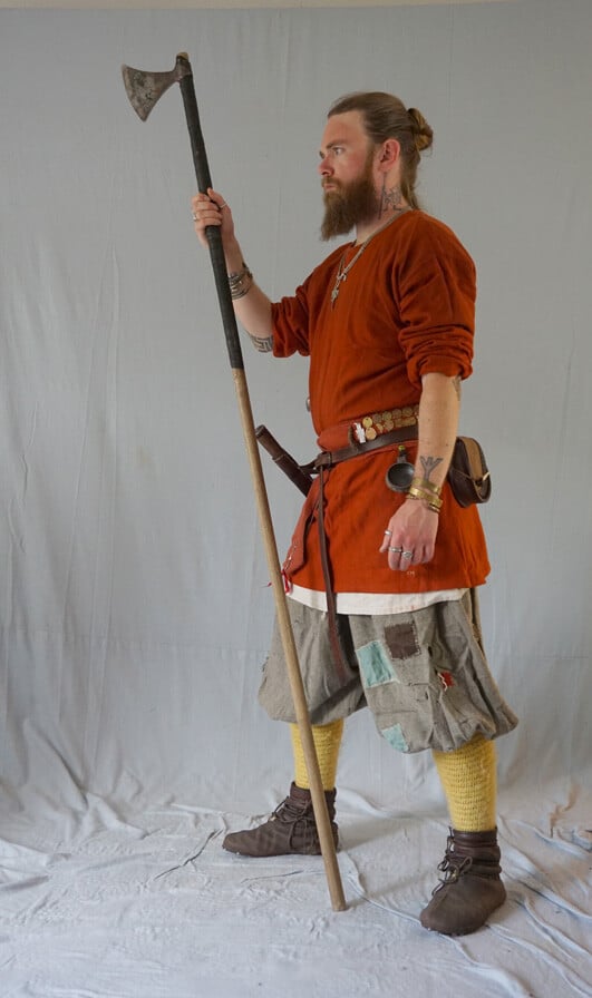 Viking - 700+ Reference pictures including 360° Turnarounds and outfit variations